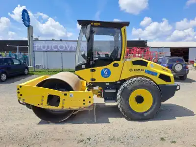Zeminový válec Bomag BW 177 D-5
